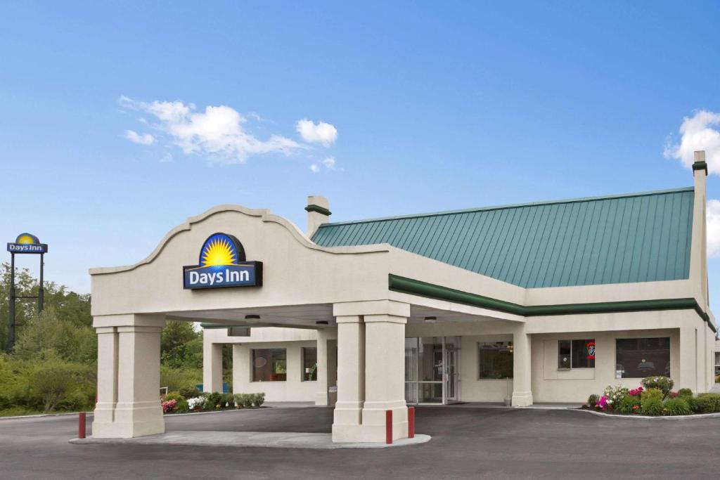 Days Inn by Wyndham Emporia Main image 1